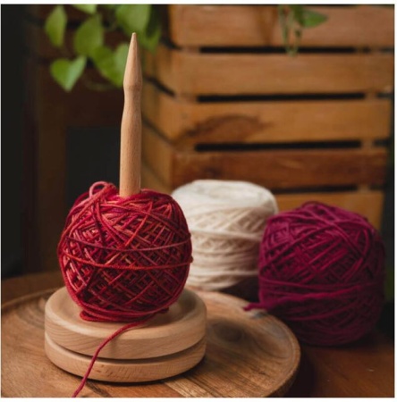 Natural Yarn Dispenser